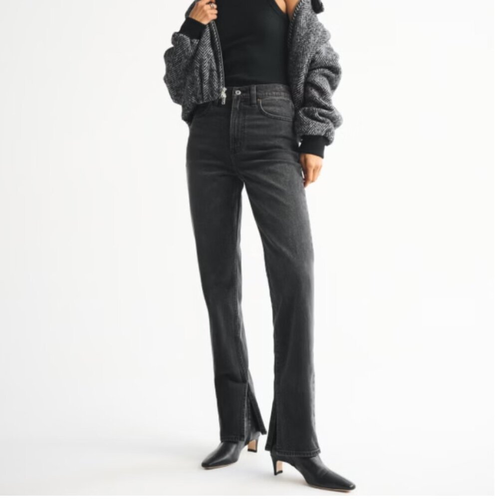 Abercrombie & Fitch Petite Black '90s Straight Curve Love Ultra High Rise- 28/6S